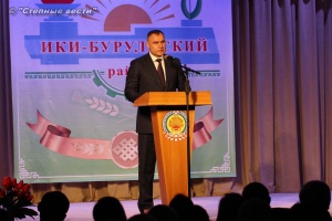 Председатель Правительства РК Юрий Зайцев поздравил Ики-Бурульцев с юбилеем!