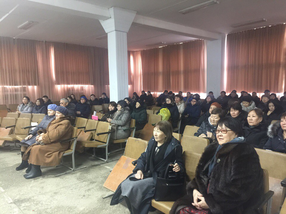 Встреча Мергена Настинова, доверенного лица кандидата в Президенты РФ Путина В.В., с избирателями.